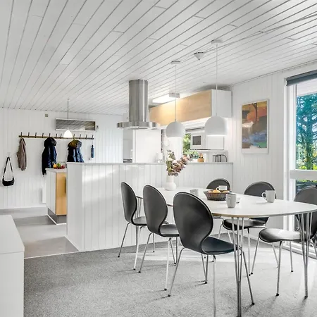 Tamina - 800m To The Fjord By Interhome *