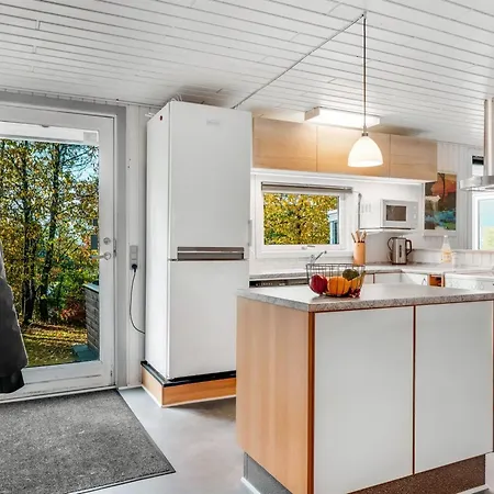 Tamina - 800m To The Fjord By Interhome *