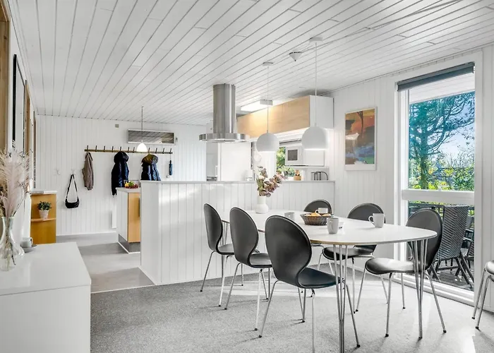 Tamina - 800m To The Fjord By Interhome *